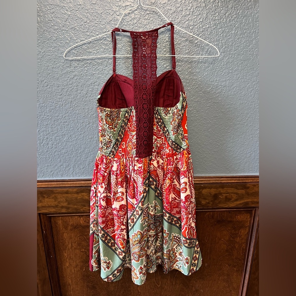 American Rag Paisley Dress with Lace Detail - Picture 4 of 4